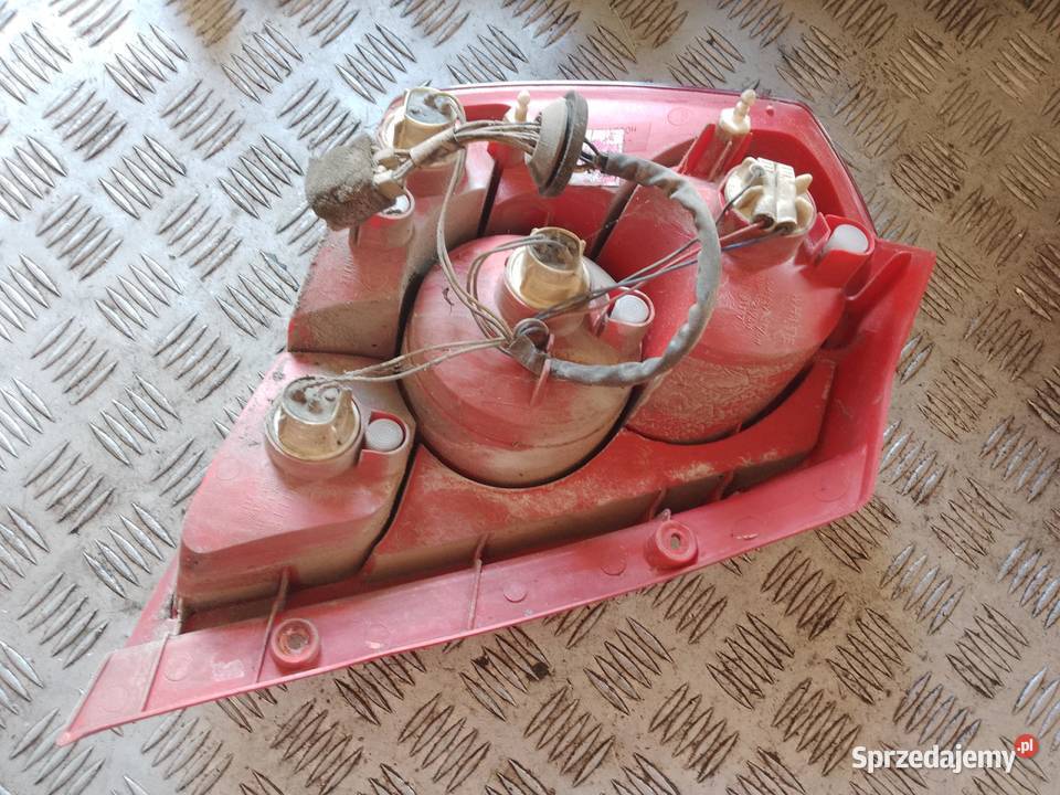 Lampa tył tylna prawa Daewoo Kalos T200 lampy tylne Radłów