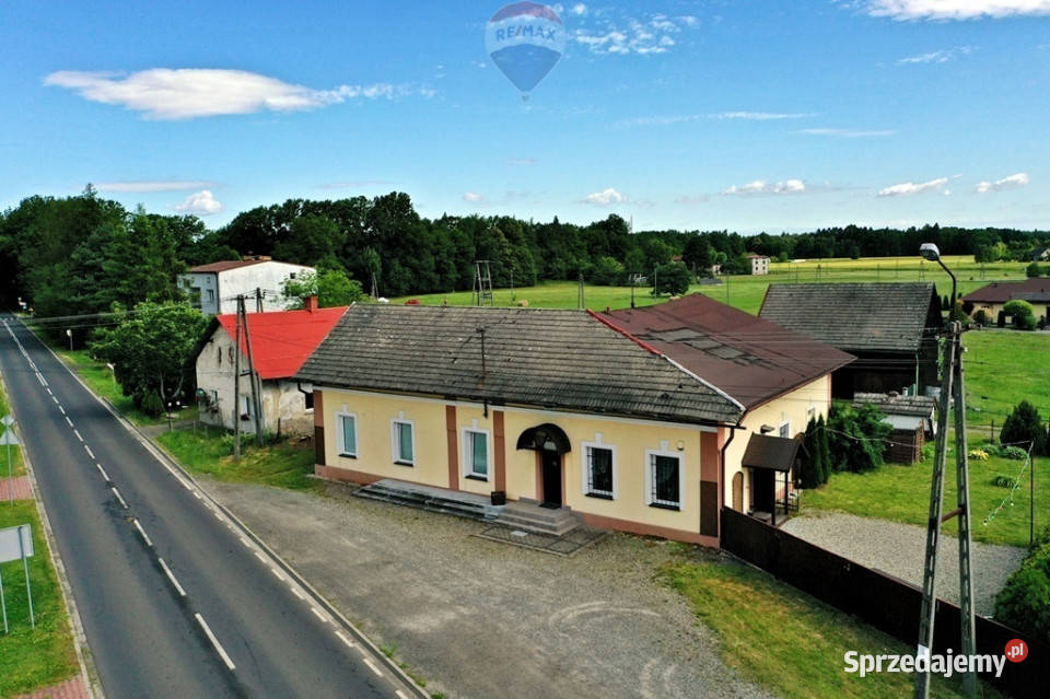 Budynek mieszkalno usługowy Landek Domy