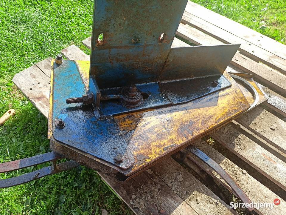 Kombajn Claasgarażowany inne części rolnicze Nowy Żmigród