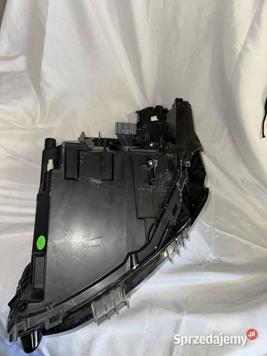 Peugeot 208 II Lampa przednia 9828333680 Leszno sprzedam