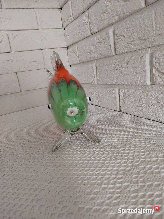 Szklana masywna ryba