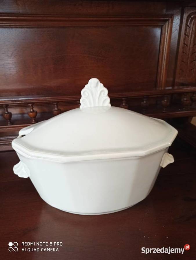 Przepiękna pełna elegancji duża waza Gdańsk