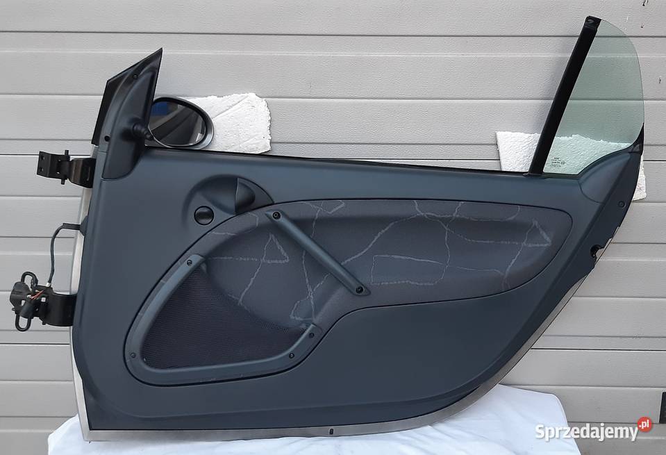 DRZWI PRAWY PRZÓD SMART FORTWO 450 części blacharskie Mielęcin sprzedam