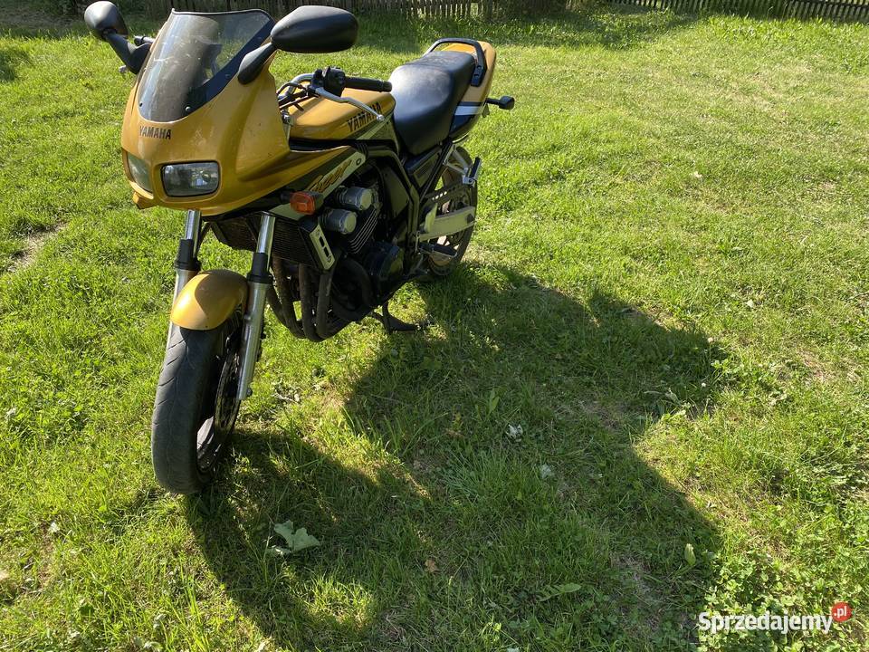Yamaha fazer 600 motocykl w oryginalnym stanie Rok produkcji 2000 Połaniec
