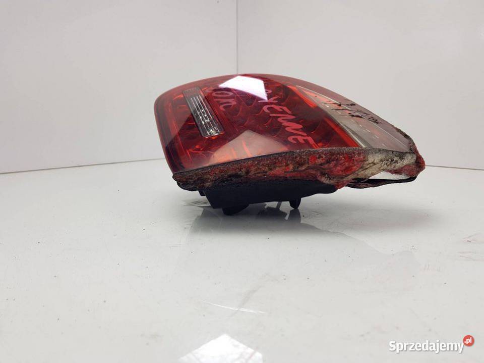 LAMPA W KLAPE PRAWA PORSCHE CAYENNE 7P5945094K sprzedam