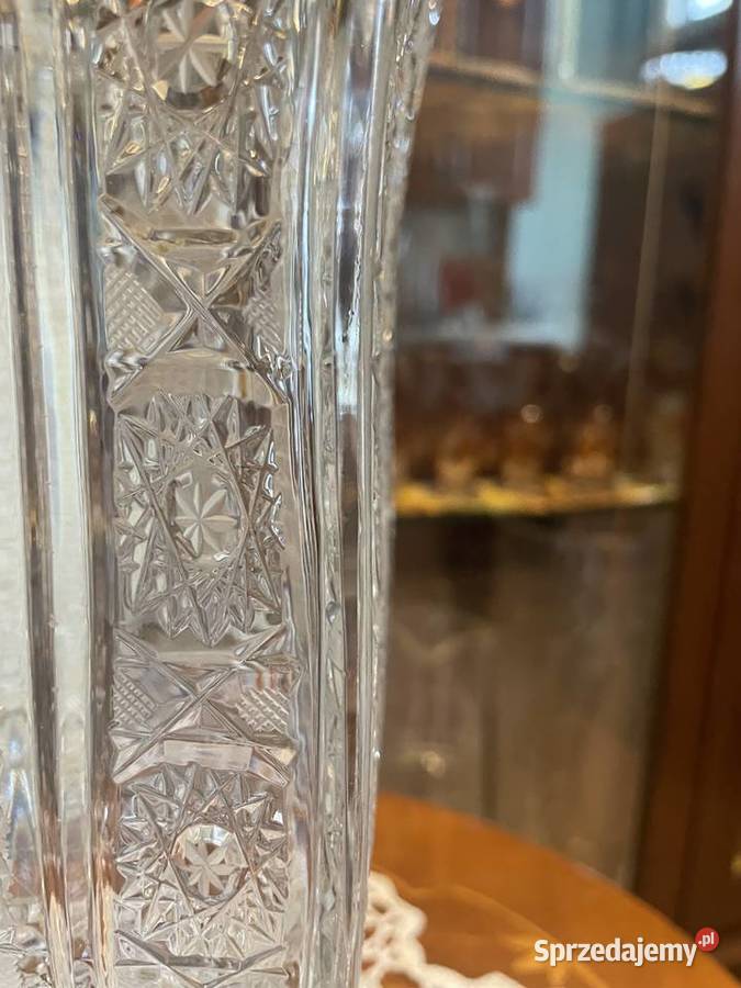 Wazon z krysztalu tulipan Szlif wiedeński Huta Jelenia Góra