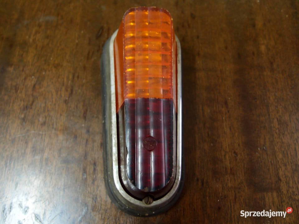 Lampa tył FSO Warszawa M20 201 z lat 5060tych