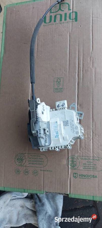 Zamek drzwi lewy tył AUDI A4 B8 6PIN 8K0839015C zachodniopomorskie Szczecin