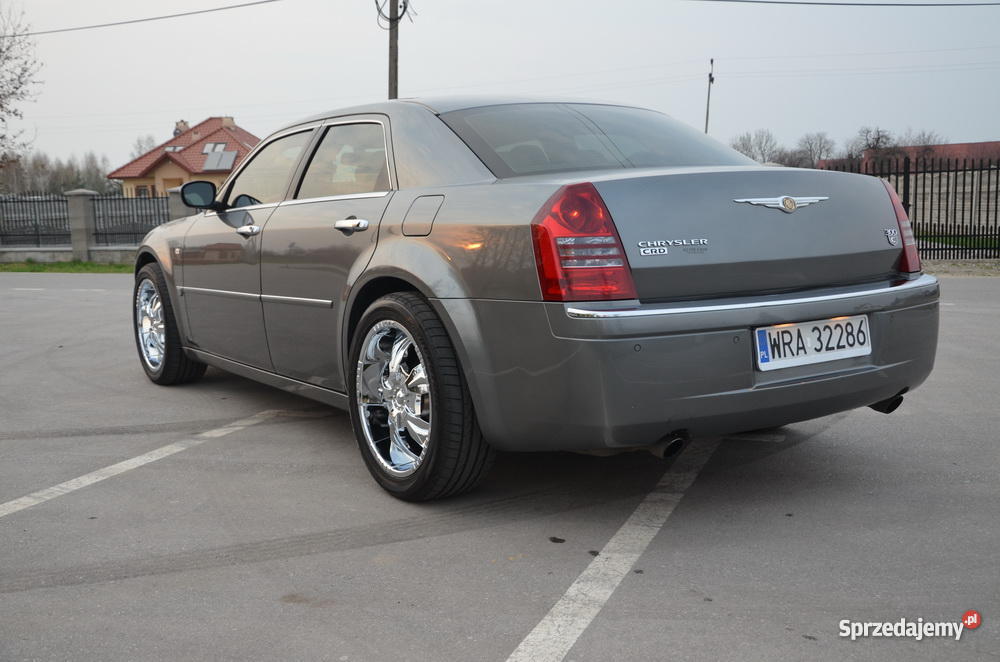 auto Chrysler 300C Radom