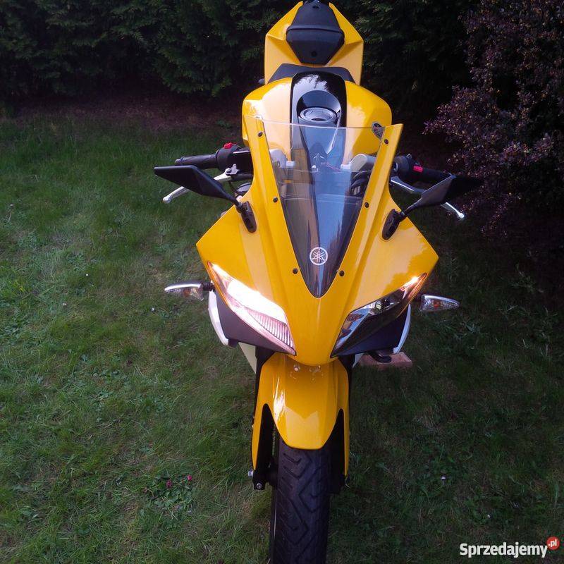 MEGA YAMAHA YZFR 125 mały przebieg NOWE OPONY Rok produkcji 2009 łódzkie Skierniewice
