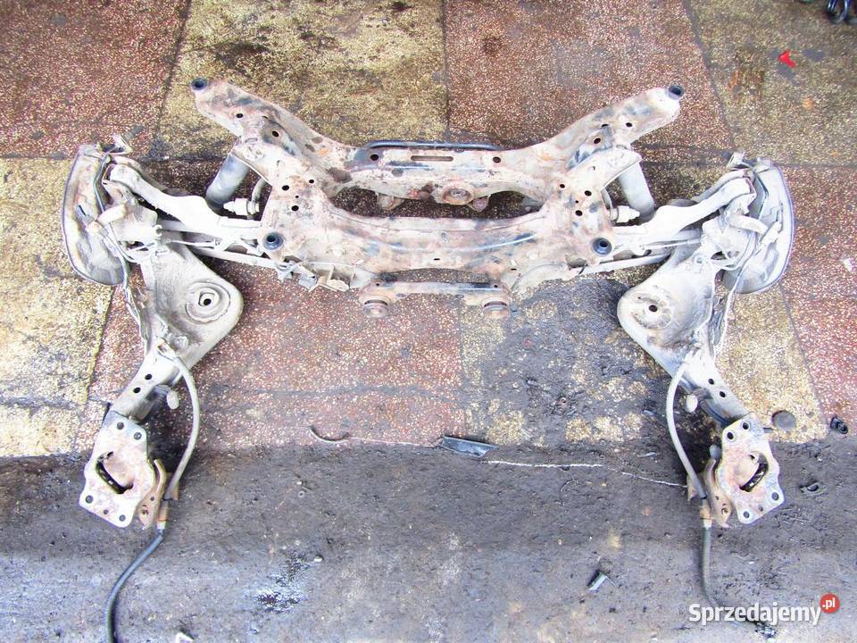 BELKA OŚ ZAWIESZENIA TYLNA TYŁ 16 DCI 4X4 NISSAN