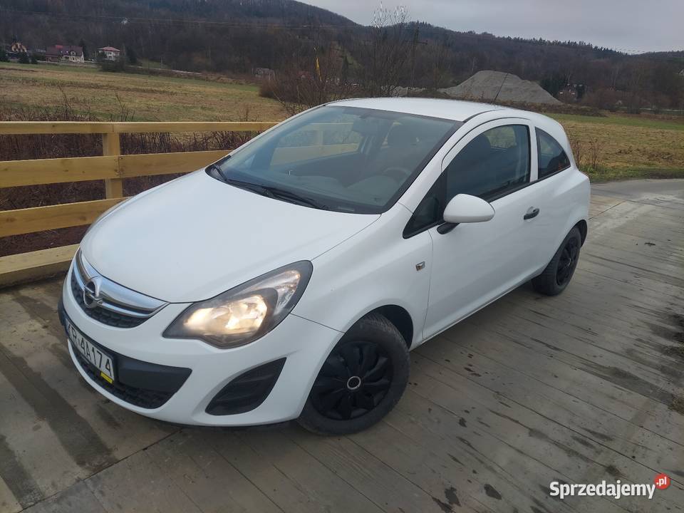 Opel corsa 2014r 12 bęzyna Blizne