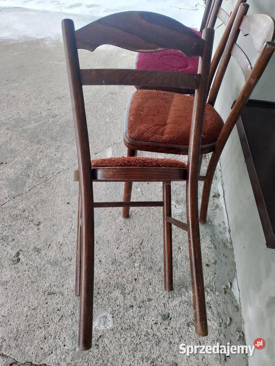 Krzesła drewniane
