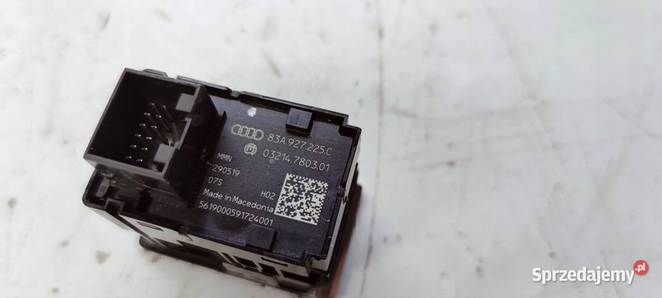 PRZYCISK HAMULCA RĘCZNEGO AUDI Q3 F3 83A927225C osobowe Przystajń sprzedam