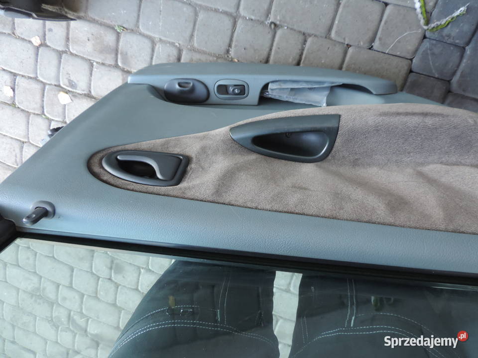 DRZWI LEWY TYŁ RENAULT SCENIC 1