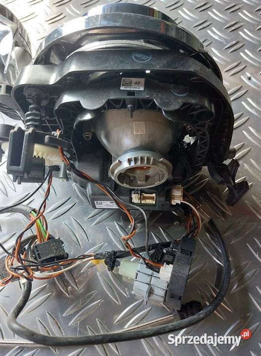 Xenon prawy Porsche Cayenne 7L5941032N osobowe Zawiercie
