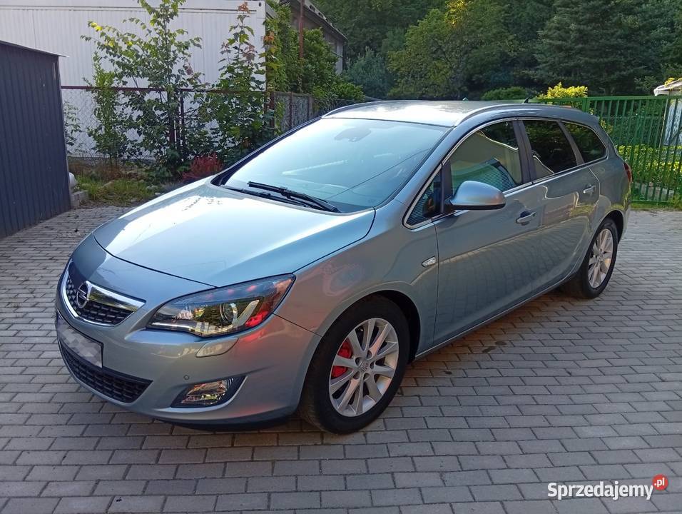 Opel Astra J 17 CDTI 110 Cosmo BiXenon Sports Kłodzko