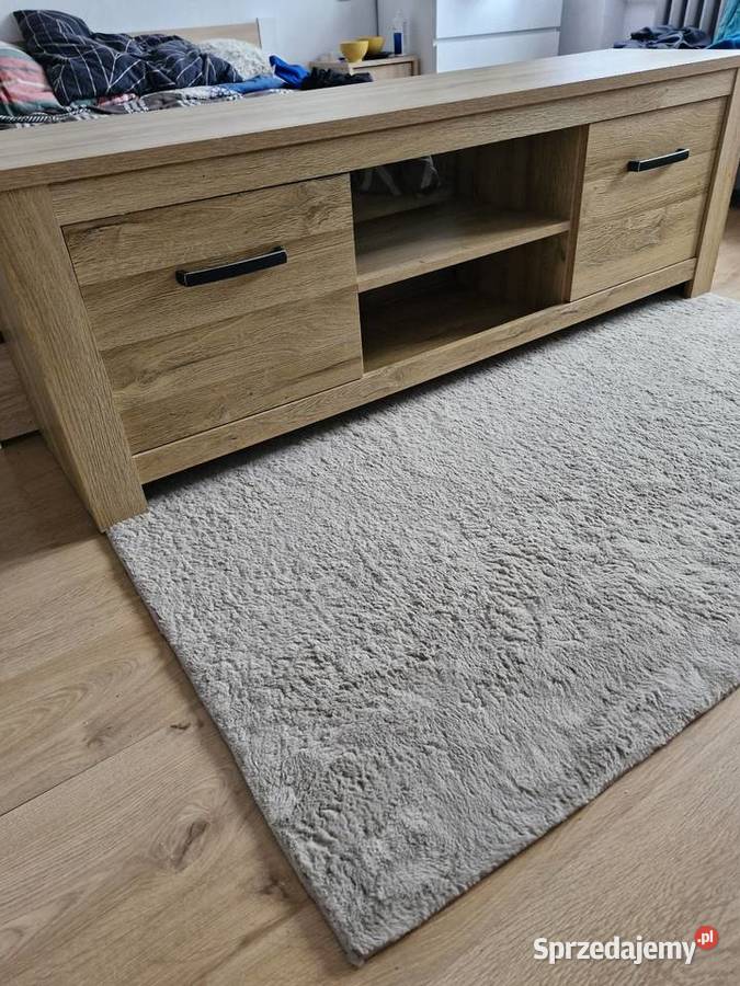 Szafka RTV nowoczesna i pojemna Meble Katowice