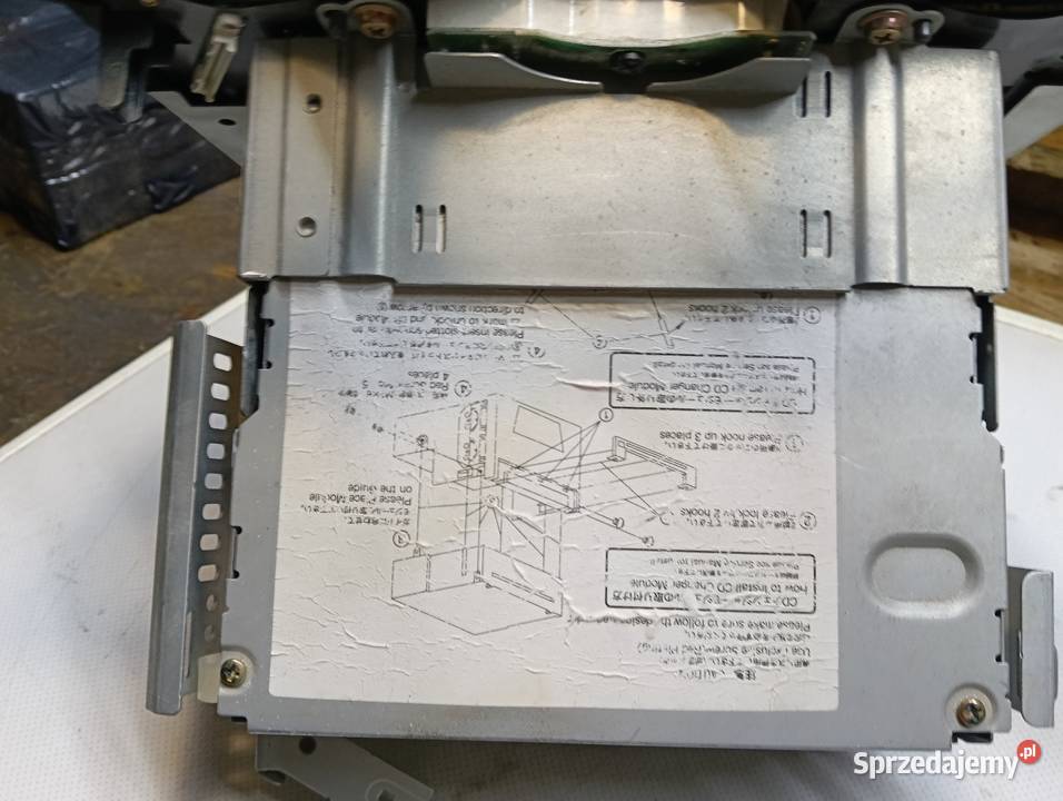 Mazda 6 GG panel środkowy radio CD
