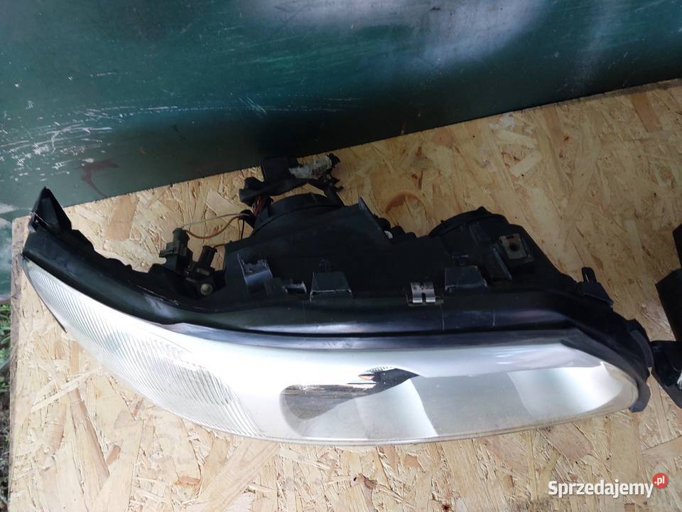 Lampy Xenon Volvo S60R V70R osobowe Oświetlenie lubelskie Wąwolnica