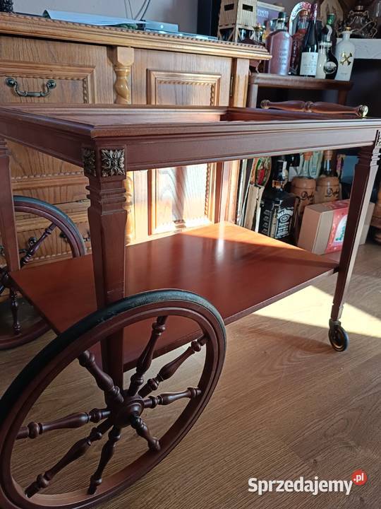 Stary barek na kółkach z grubym dymionym szkłem Lipno sprzedam