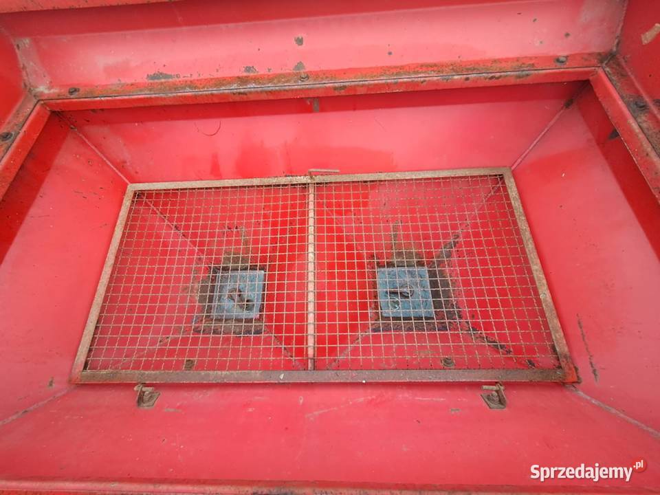 Rozsiewacz STRUMYK 1000 l Siewniki i sadzarki Rolnictwo Wyk sprzedam
