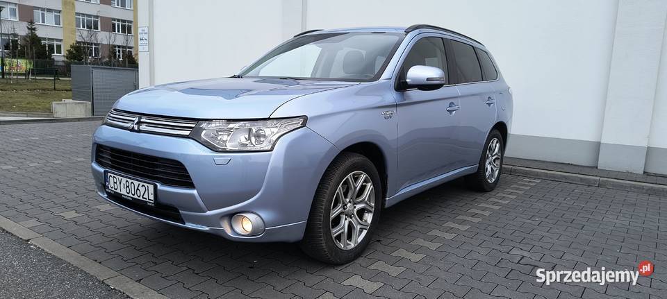 Mitsubishi Outlander Mitsubishi Outlander PHEV 180KM Dobrcz