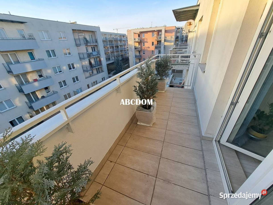 2 pokoje balkon Winda garaż 2 komórki Piętro 4 Kraków