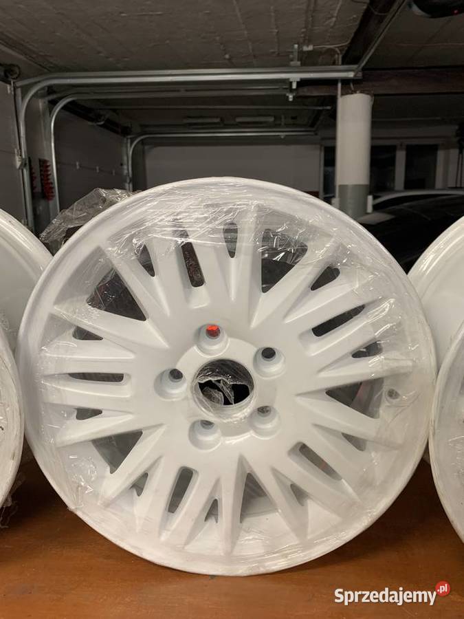 Nowe felgi aluminiowe do Volvo Łuków