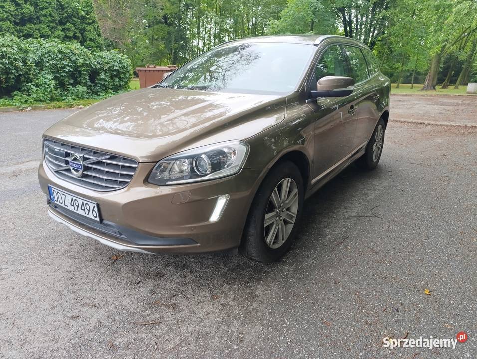 Volvo XC 60 20D 150 Wersja Summum asystent pasa ruchu Dzierżoniów