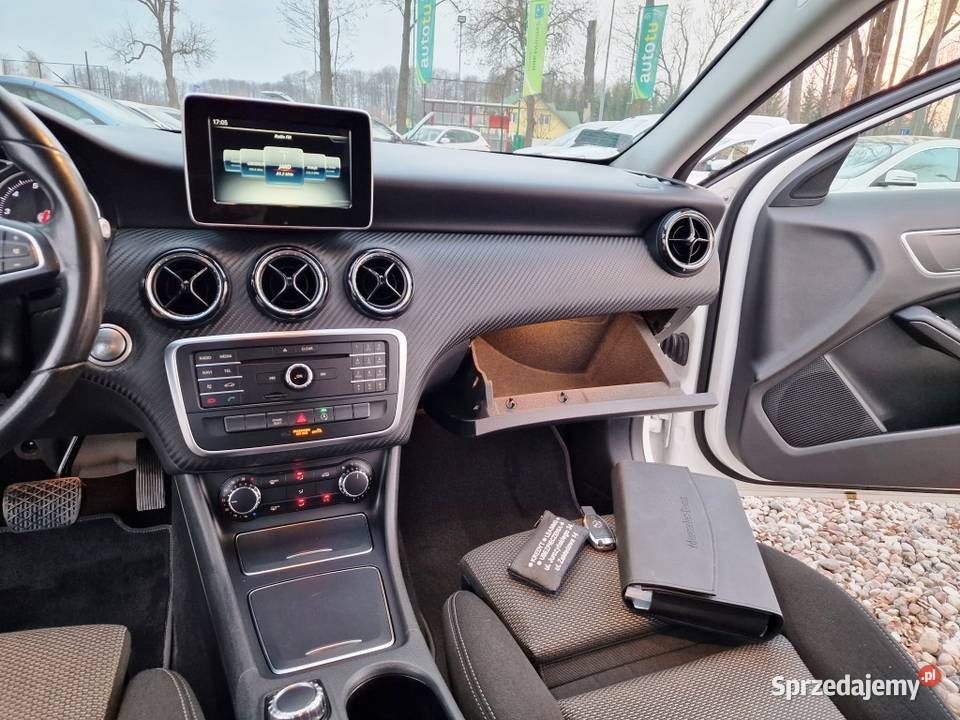 Mercedes GLA180 Salonowy Serwisowany Pełna VAT marża GLA Białystok sprzedam