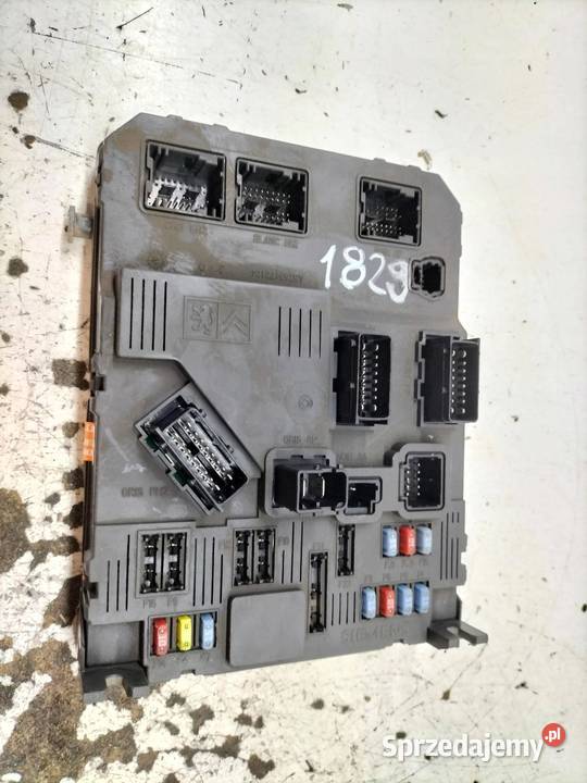 SKRZYNKA BSI 9657999680 E0100 Peugeot Partner I