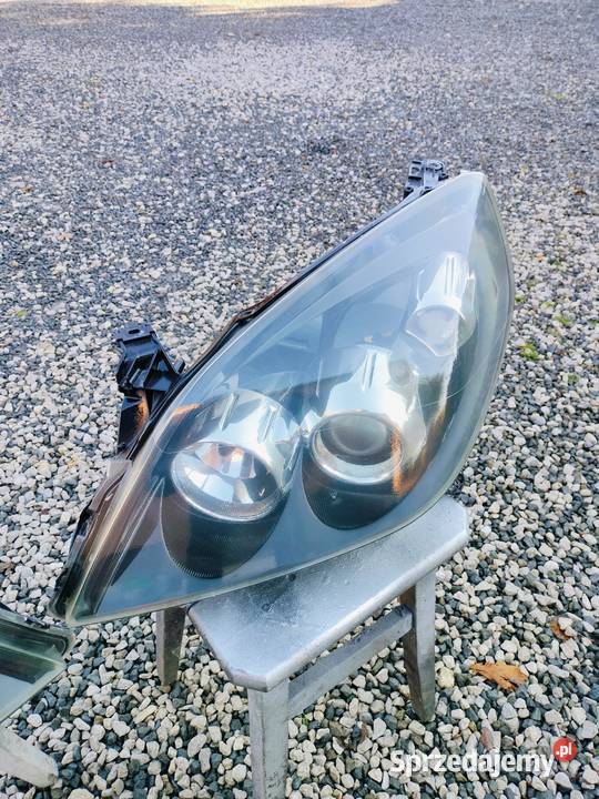 Reflektory Lampy lewa prawa Opel Vectra C Signum świętokrzyskie Osiek