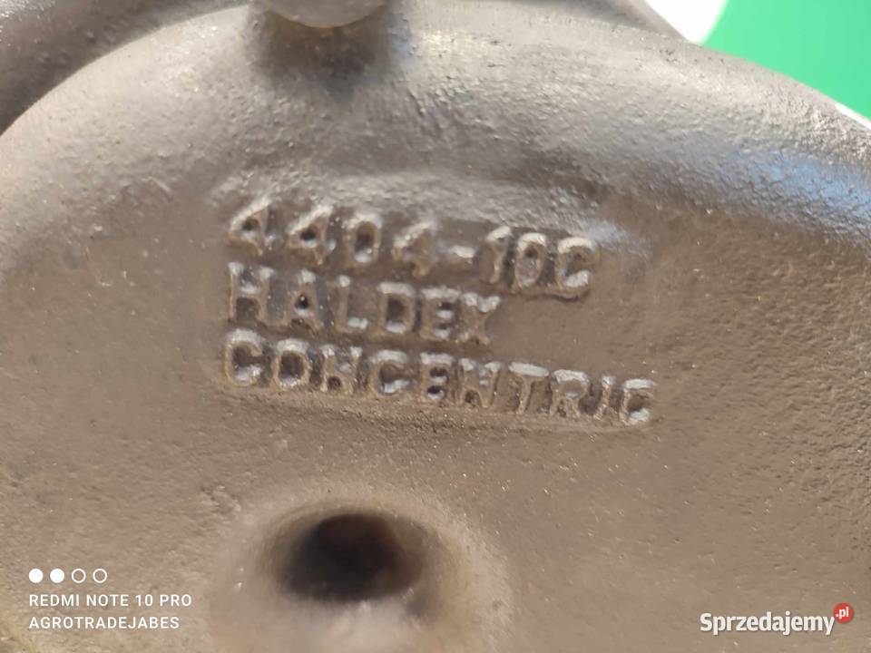 Pompa wody John Deere 6068 HRT 90 Pozostałe sprzedam