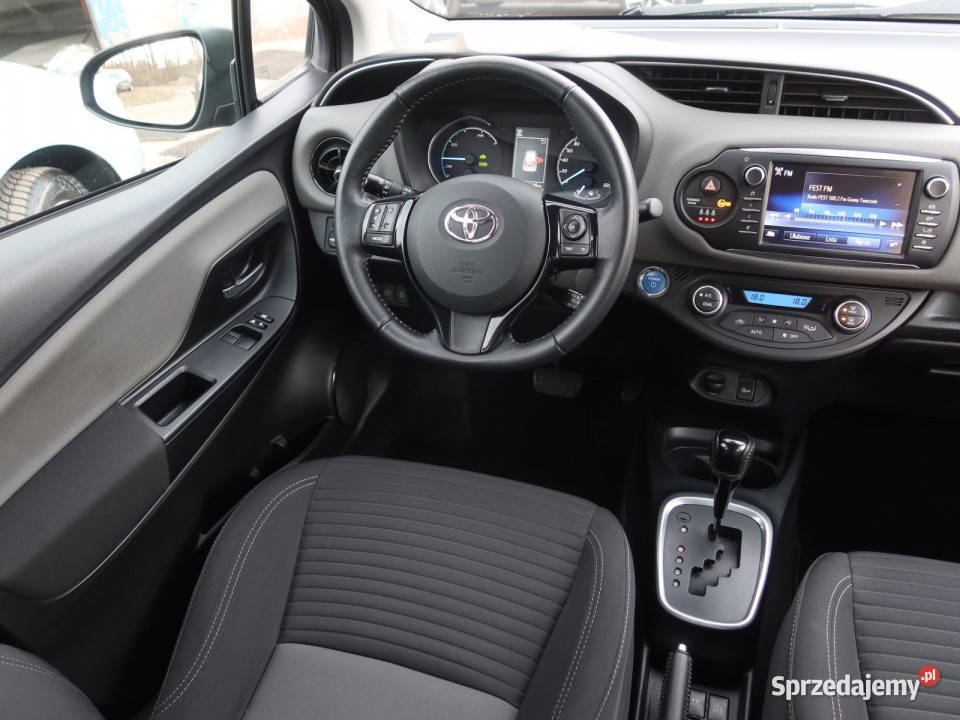 Toyota Yaris 15 Hybrid elektryczne lusterka śląskie Katowice