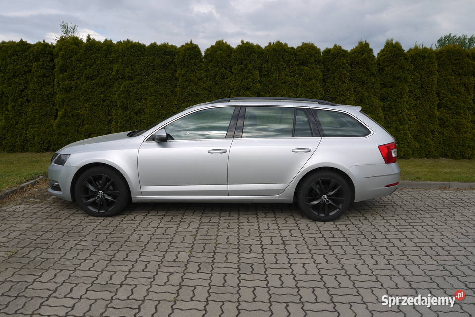 Skoda Octavia Skoda Octavia III Kombi 2018 nieuszkodzony Octavia mazowieckie Bramki