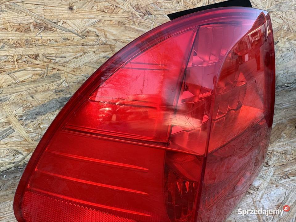 Lampa tył tylna lewa LH BMW e90 e91 lift lci Lampy tylne wielkopolskie Międzychód sprzedam