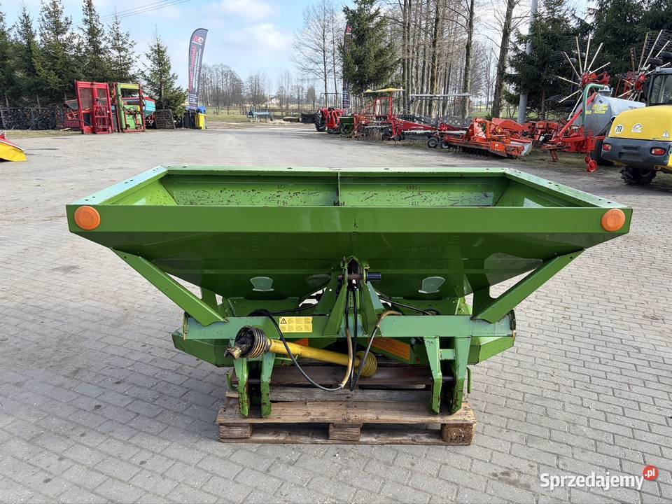 Rozsiewacz nawozów Amazone M 1200 siewka nawozu mazowieckie