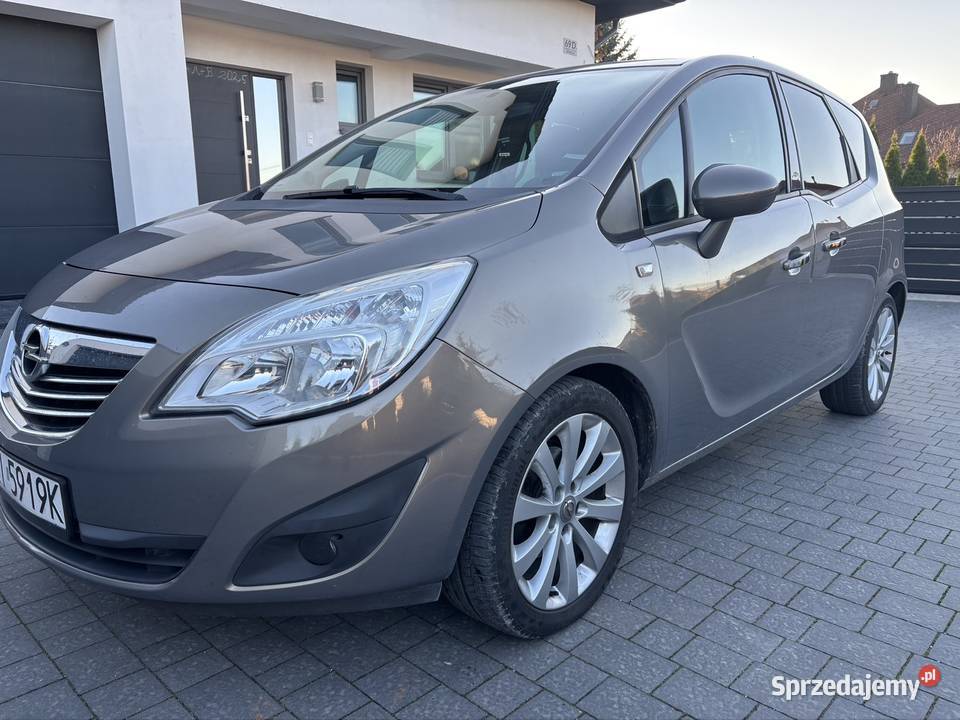 Opel Meriva stan idealny niski przebieg alufelgi kupiony w Polsce świętokrzyskie Kielce