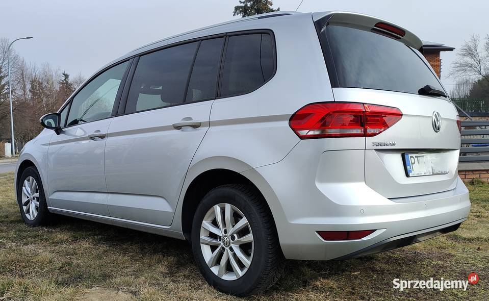 Volkswagen Touran automat 2019 161 przebiegu gniazdo AUX Kawęczyn sprzedam
