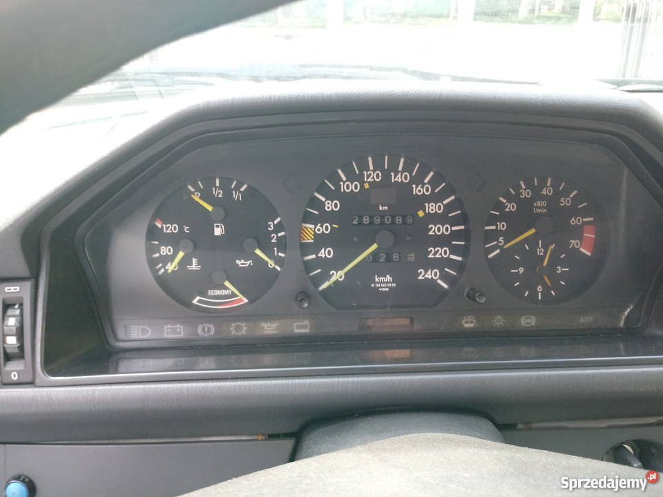 Mercedes w124 coupe 300ce manual skora centralny zamek Kamień