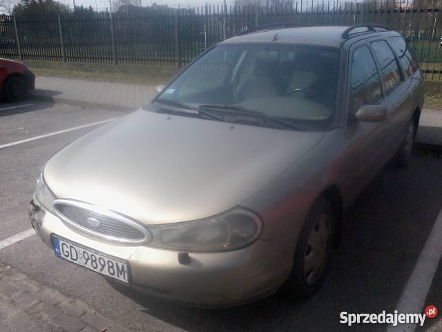 MONDEO GHIA KOMBI 20benzyna 99r MK2rejestr jako bezwypadkowy