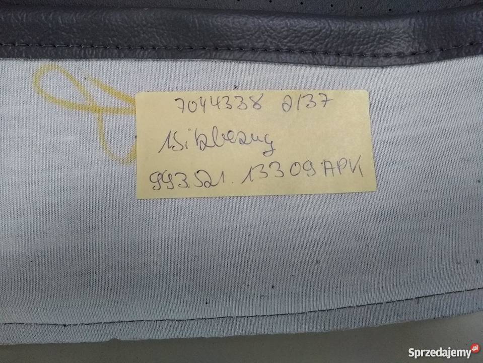 VW GOLF VII wspornik błotnika lewy przód Pilzno