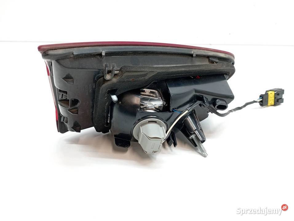 LAMPA TYŁ W KLAPĘ PRAWA 9803167980 Citroen DS5 I osobowe świętokrzyskie