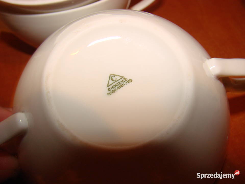 Chodzież biała porcelanowa bulionówka PRL Pruszcz Gdański