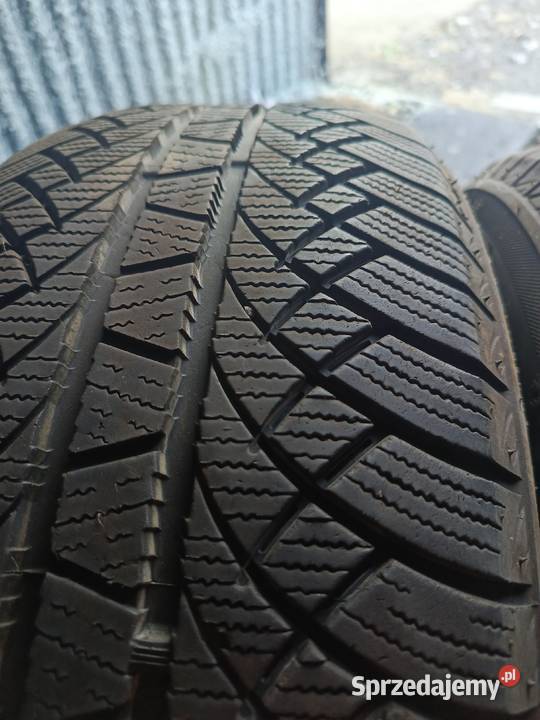 Opony zimowe 20555R16