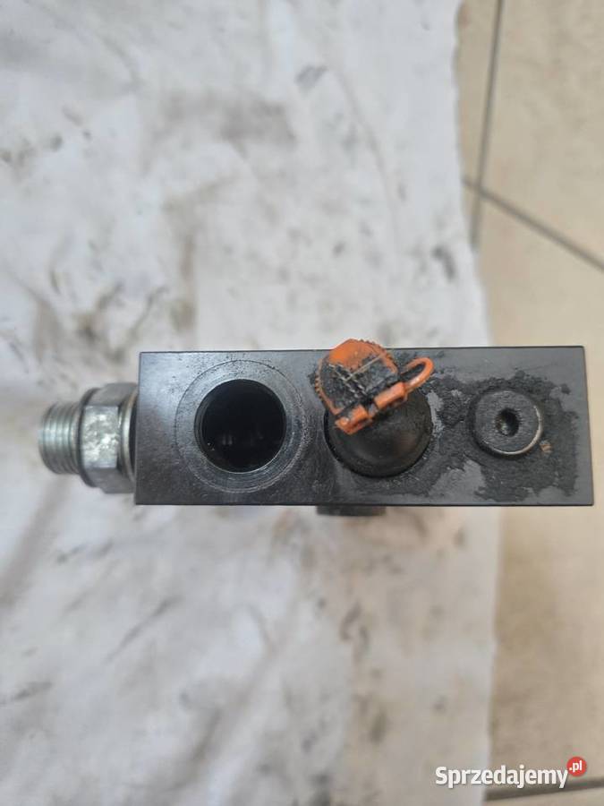 Zamek hydrauliczny siłownika HIAB R930066197 350 Łódź