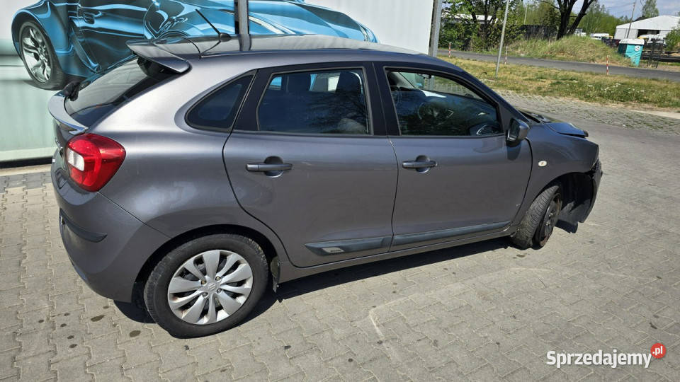 Suzuki Baleno Salon Mały przebieg Pali Jedzie benzyna mazowieckie Karczew sprzedam