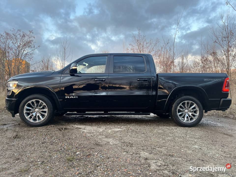 DODGE RAM 1500 LARAME 4X4 wynajem z wykupem w Rok produkcji 2025 Warszawa