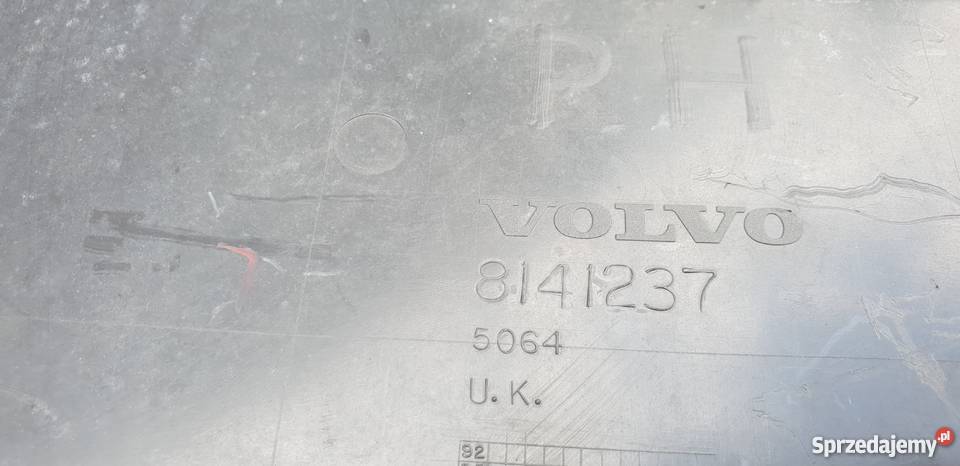 VOLVO FH PRZEDŁUŻENIE STOPNIA NADKOLE 8141237 Bieleń